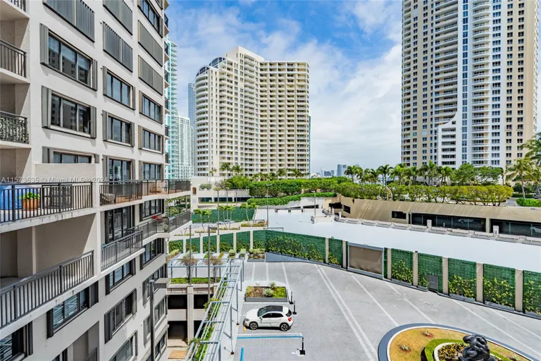 New York City Real Estate | View 540 Brickell Key Dr, 702 | Listing | View 30