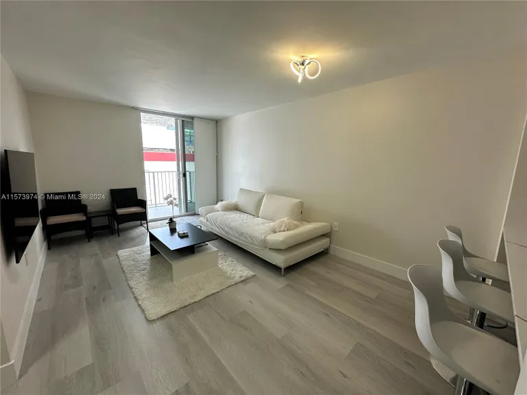New York City Real Estate | View 800 N Miami Ave, E-1207 | Listing | View 3