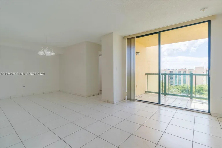 New York City Real Estate | View 11800 SW 18th St, 525-4 | Listing | View 3