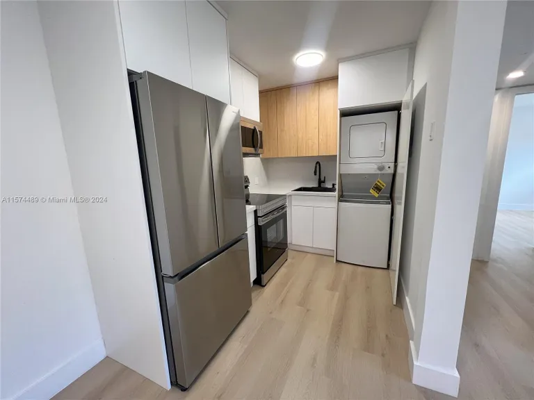 New York City Real Estate | View 1266 SW 6th St, 4 | Listing | View 2