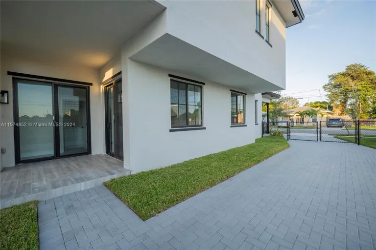 New York City Real Estate | View 18068 SW 103 Ave | Listing | View 38