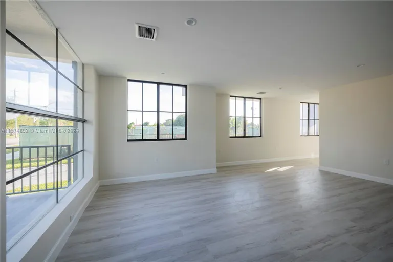 New York City Real Estate | View 18068 SW 103 Ave | Listing | View 8