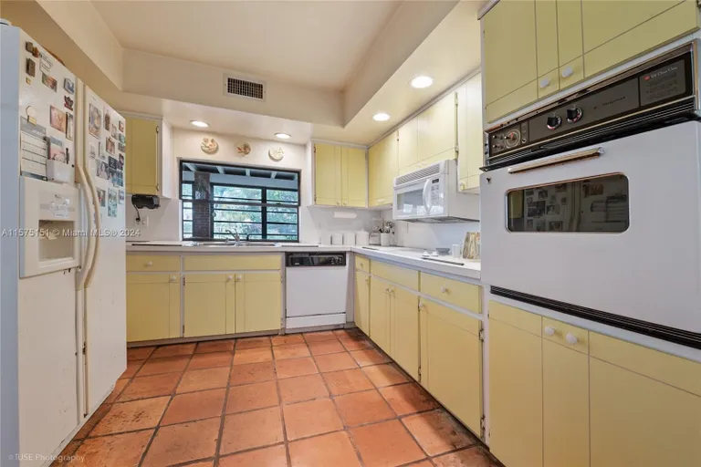 New York City Real Estate | View 8320 SW 83rd St | Listing | View 7