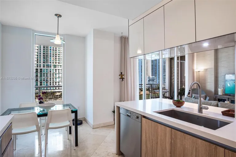 New York City Real Estate | View 901 Brickell Key Blvd, 905 | Listing | View 13