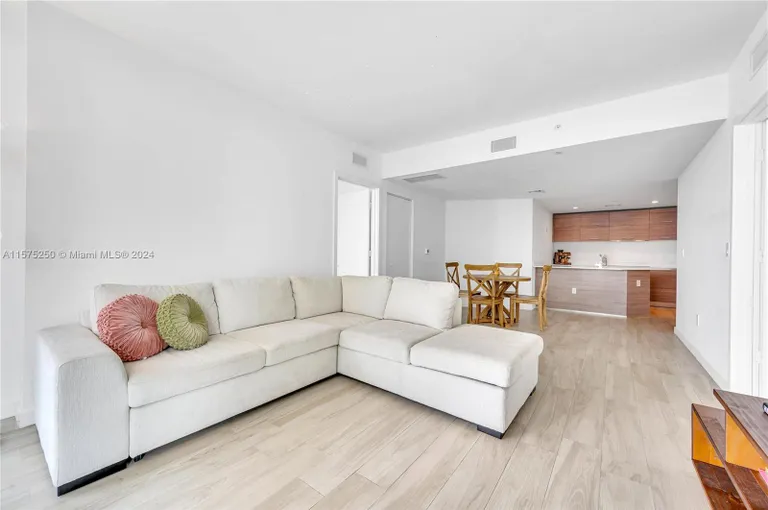 New York City Real Estate | View 1300 S Miami Ave, 2609 | Listing | View 7