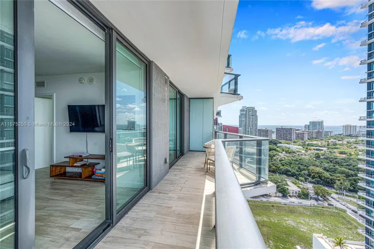 New York City Real Estate | View 1300 S Miami Ave, 2609 | 2 Beds, 2 Baths | View 1