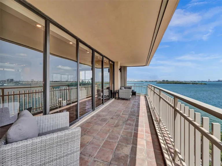 New York City Real Estate | View 11113 Biscayne Blvd, 657 | Listing | View 22