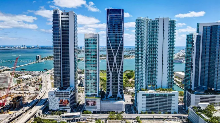 New York City Real Estate | View 1000 Biscayne Blvd, 2801 | Listing | View 3