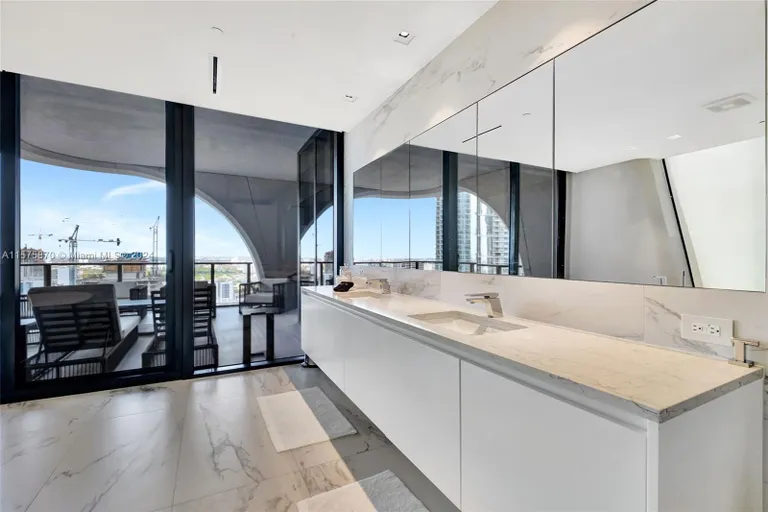 New York City Real Estate | View 1000 Biscayne Blvd, 2801 | Listing | View 32