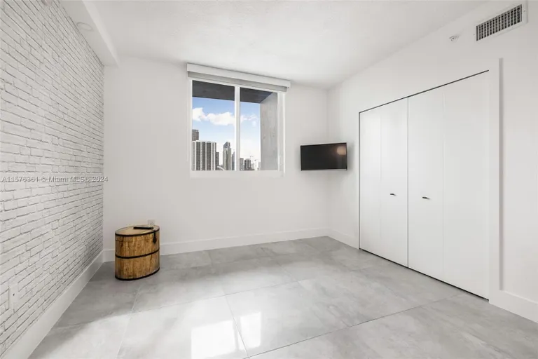 New York City Real Estate | View 275 NE 18th St, 1504 | Listing | View 11