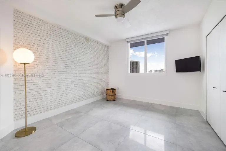 New York City Real Estate | View 275 NE 18th St, 1504 | Listing | View 12