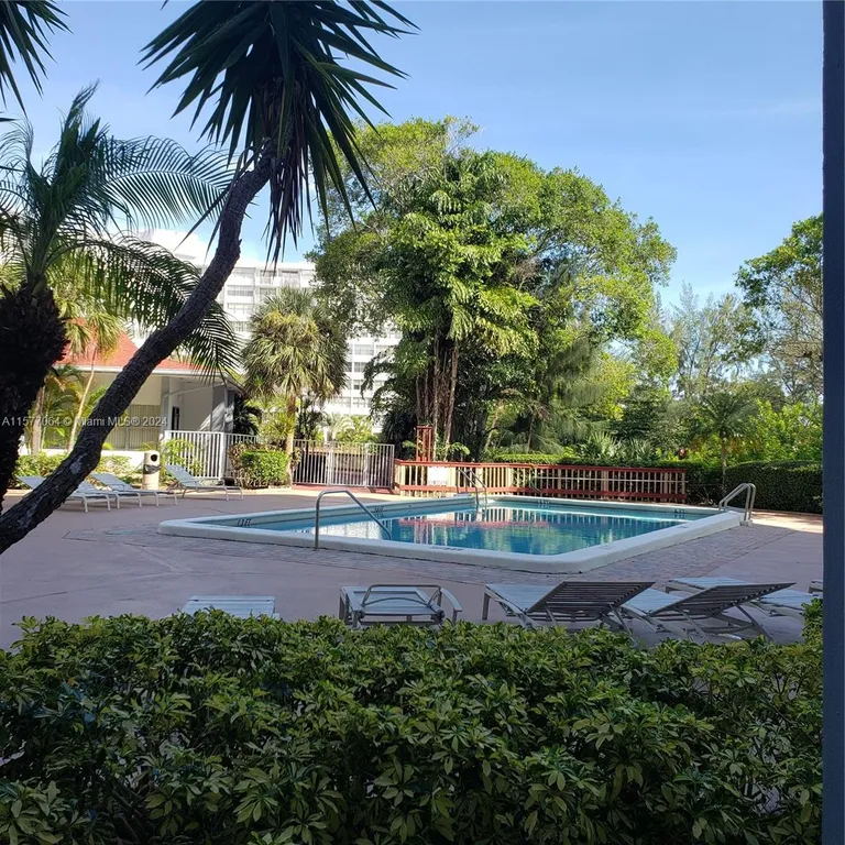 New York City Real Estate | View 1200 Miami Gardens Dr, 213W | Listing | View 30