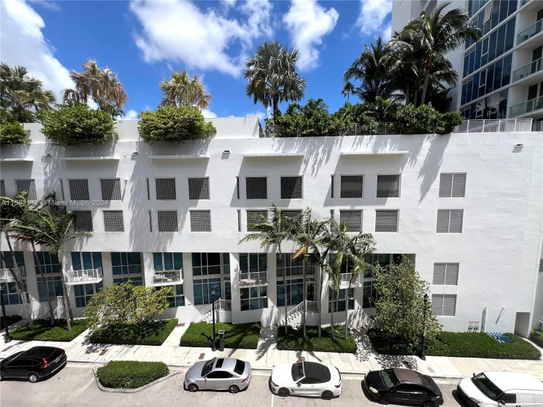 New York City Real Estate | View 2001 Biscayne Blvd, 2402 | Listing | View 49