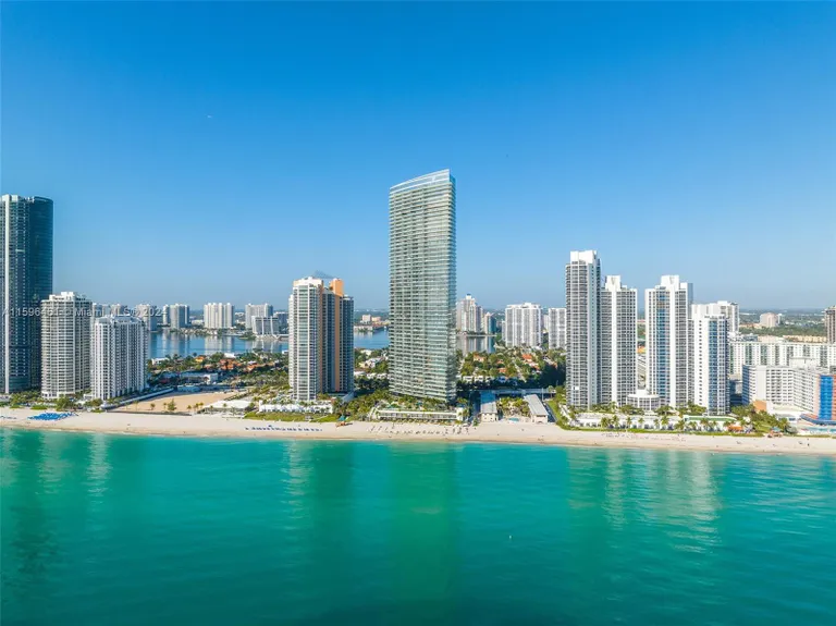 South Florida Real Estate | View 18975 Collins Ave, 1403 | Listing | View 29