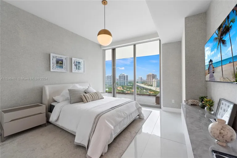 South Florida Real Estate | View 18975 Collins Ave, 1403 | Listing | View 16
