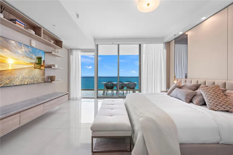 South Florida Real Estate | View 18975 Collins Ave, 1403 | Listing | View 11