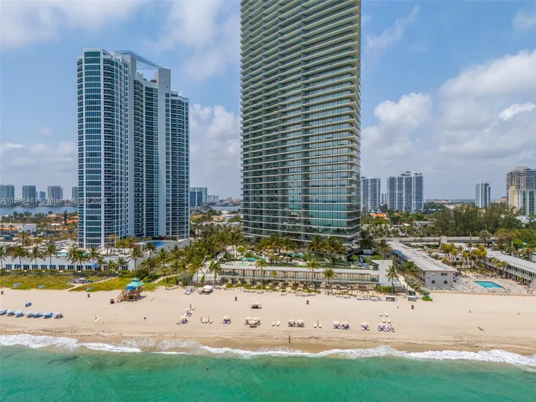 South Florida Real Estate | View 18975 Collins Ave, 1403 | Listing | View 26