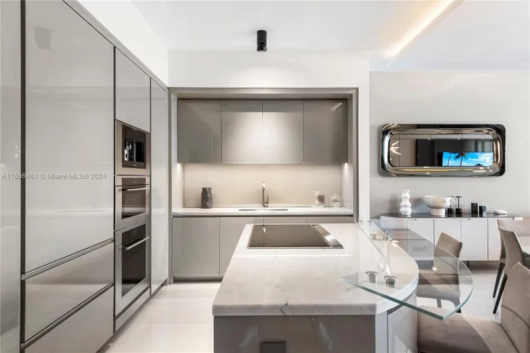 South Florida Real Estate | View 18975 Collins Ave, 1403 | Listing | View 8