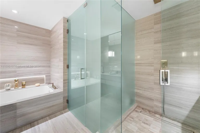 South Florida Real Estate | View 18975 Collins Ave, 1403 | Listing | View 13