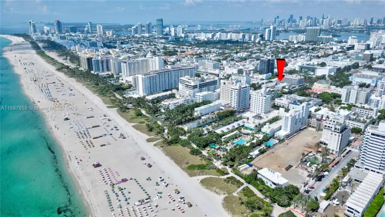 South Florida Real Estate | View 1680 E James Ave | Listing | View 64
