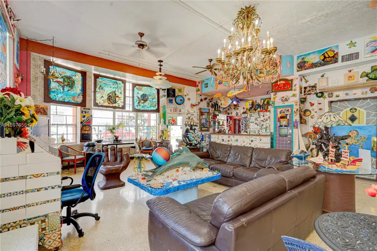 South Florida Real Estate | View 1680 E James Ave | Listing | View 8