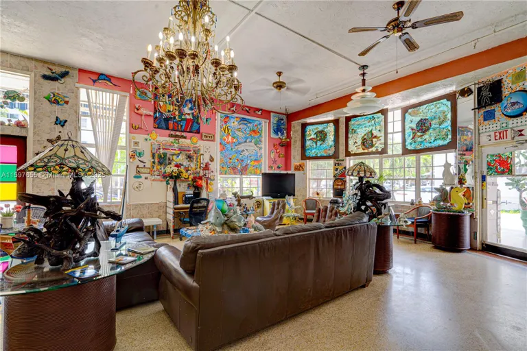 South Florida Real Estate | View 1680 E James Ave | Listing | View 5