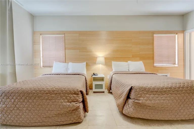 South Florida Real Estate | View 1680 E James Ave | Listing | View 50