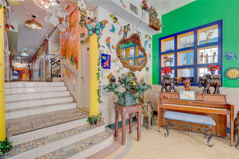 South Florida Real Estate | View 1680 E James Ave | Listing | View 51