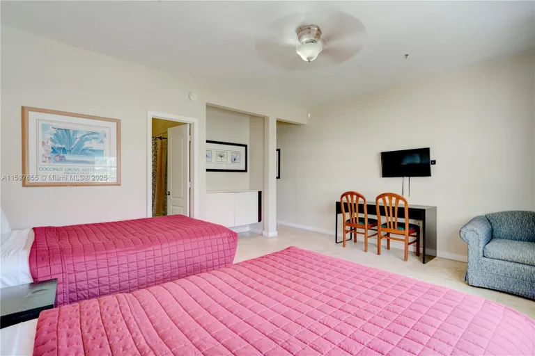 South Florida Real Estate | View 1680 E James Ave | Listing | View 24