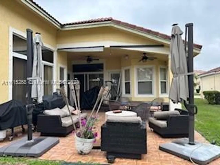 8430 Phoenician Ct, Davie, FL 33328 Property for rent