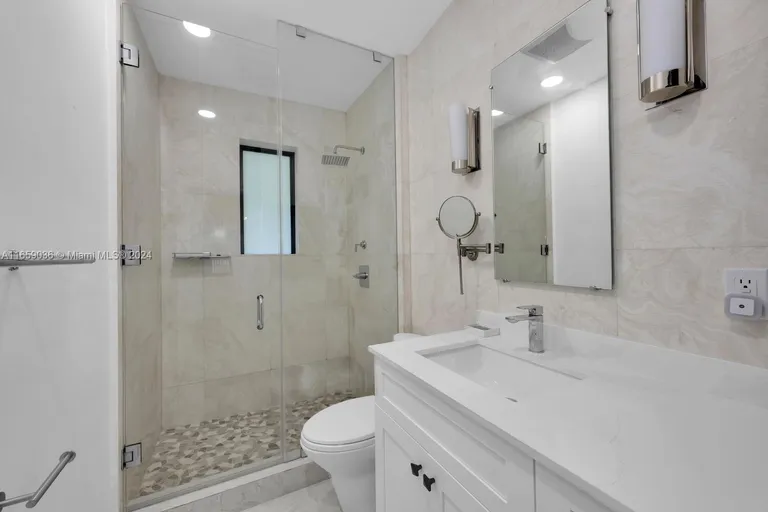 6860 SW 99th Ter, Pinecrest, FL 33156 Property for rent