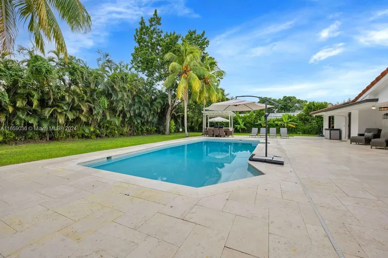 6860 SW 99th Ter, Pinecrest, FL 33156 Property for rent