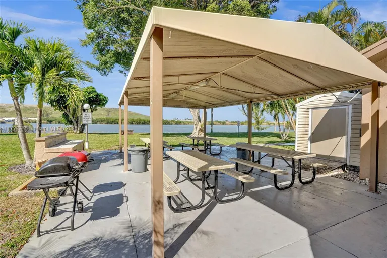 South Florida Real Estate | View 4570 NW 18th Ave, 202 | Listing | View 27