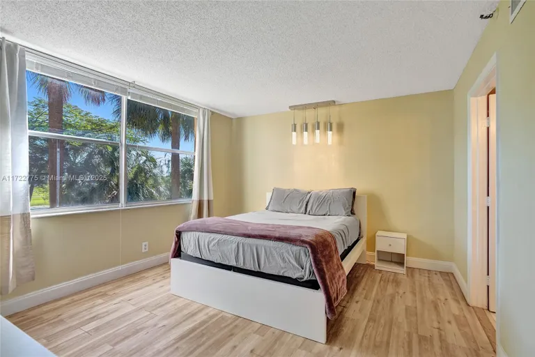 South Florida Real Estate | View 4570 NW 18th Ave, 202 | Listing | View 23