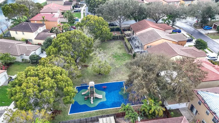 South Florida Real Estate | View 4356 NW 1st St | Listing | View 34