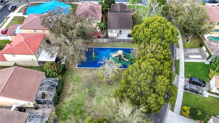 South Florida Real Estate | View 4356 NW 1st St | Listing | View 36