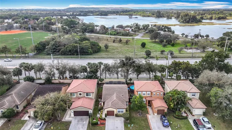South Florida Real Estate | View 4356 NW 1st St | Listing | View 33