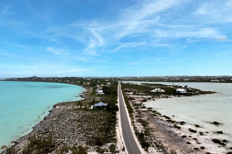 Turtle Tail, Providenciales Property for sale