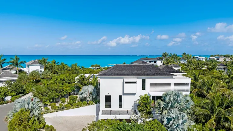 Turks and Caicos Real Estate | View BEACH ENCLAVE GRACE BAY, 8 | Listing | View 52