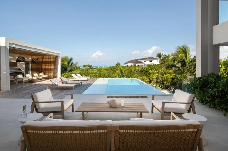 Turks and Caicos Real Estate | View BEACH ENCLAVE GRACE BAY, 8 | Listing | View 15
