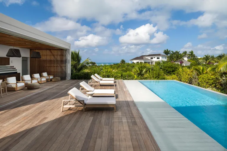 Turks and Caicos Real Estate | View BEACH ENCLAVE GRACE BAY, 8 | Listing | View 39