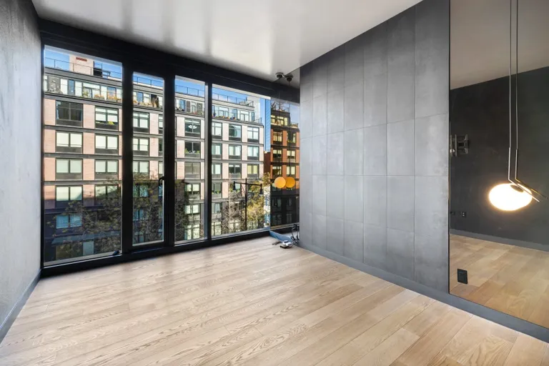 New York City Real Estate | View 21-30 44th Drive, 4F | room 4 | View 5