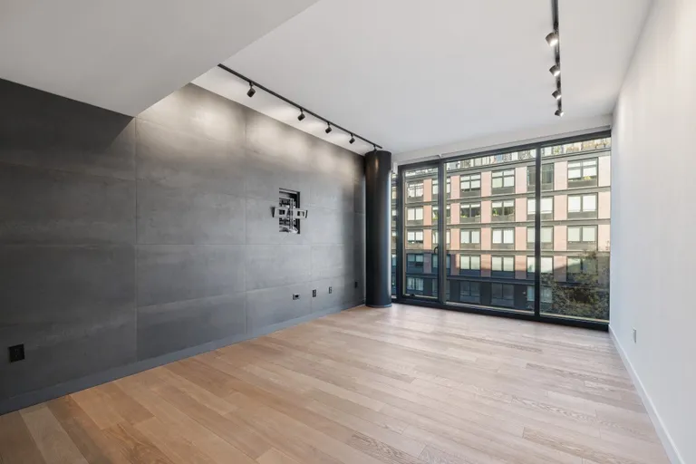 New York City Real Estate | View 21-30 44th Drive, 4F | room 1 | View 2