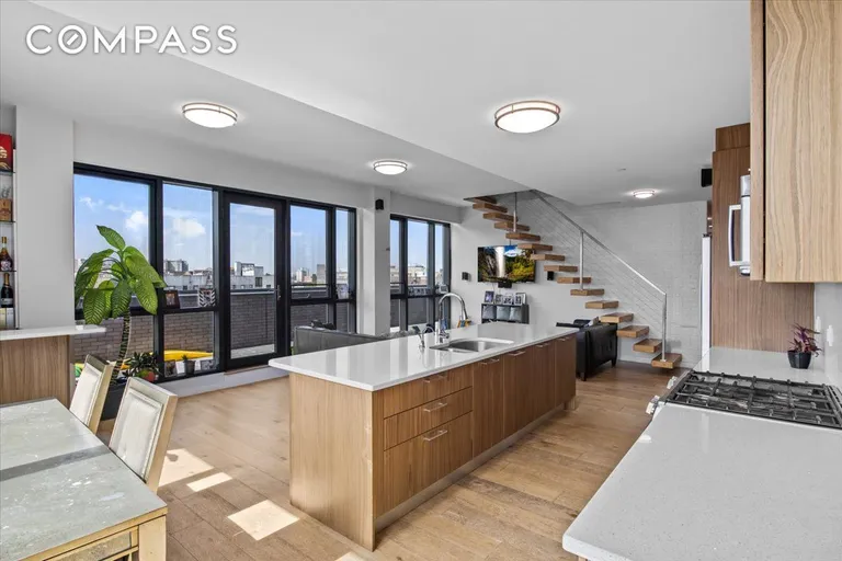 New York City Real Estate | View 104 West End Avenue, PENTHHOUSE 1 | room 1 | View 2