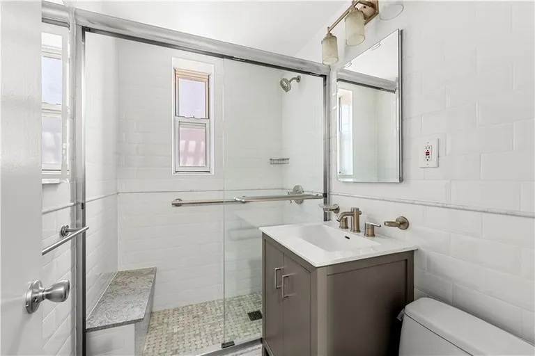 New York City Real Estate | View 221 Mcdonald Avenue, 3P | room 9 | View 10
