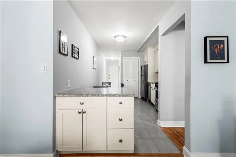 New York City Real Estate | View 221 Mcdonald Avenue 3P, 3P | room 7 | View 8