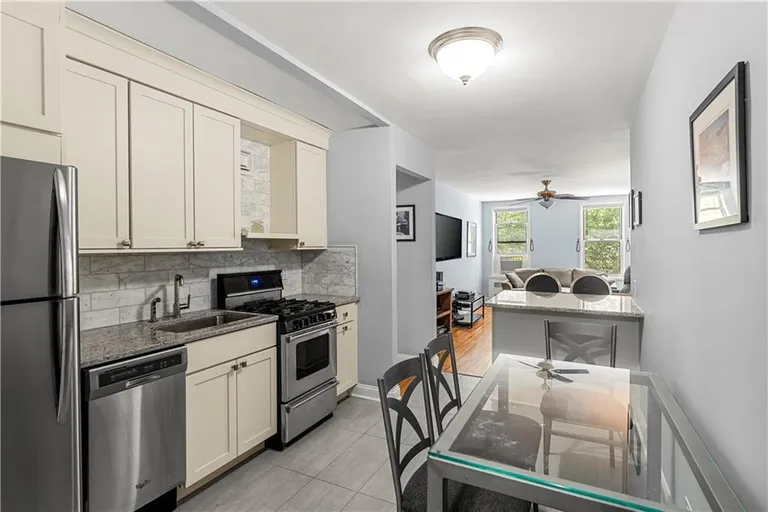 New York City Real Estate | View 221 Mcdonald Avenue, 3P | room 4 | View 5