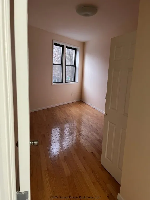New York City Real Estate | View 4318 Greenpoint Avenue, * | room 4 | View 5