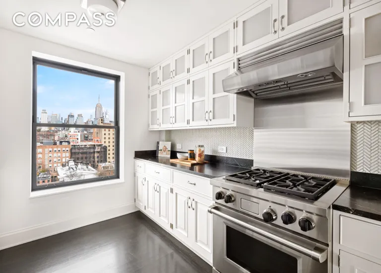 New York City Real Estate | View 150 West 12th Street, 11W | room 5 | View 6