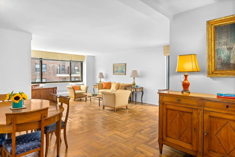 New York City Real Estate | View 425 East 63rd Street, W11D | room 6 | View 7